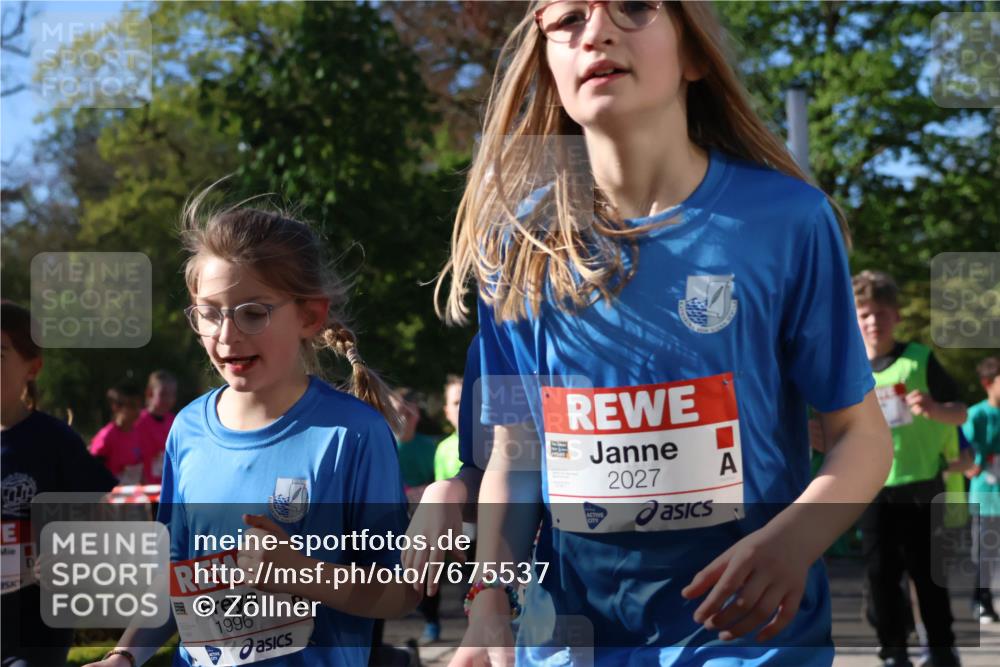 25.04.2025 - Das Zehntel Zöllner http://msf.ph/oto/7675537 26.04.2025 07:47:14 Laufen 1996, 2027 meine-sportfotos.de