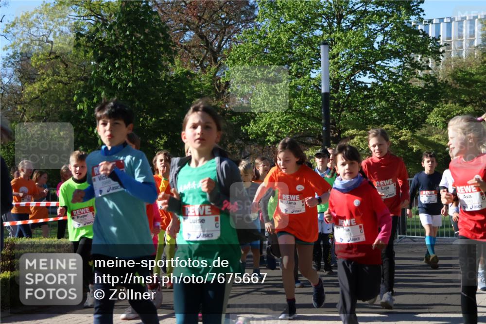 25.04.2025 - Das Zehntel Zöllner http://msf.ph/oto/7675667 26.04.2025 07:47:22 Laufen 3029, 2988, 1840, 843 meine-sportfotos.de