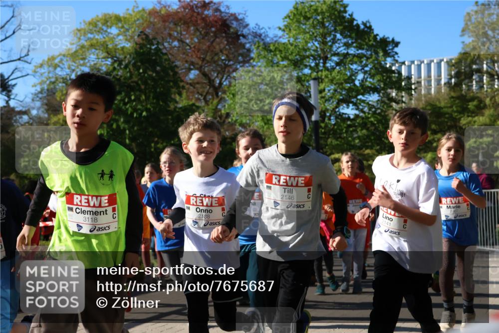 25.04.2025 - Das Zehntel Zöllner http://msf.ph/oto/7675687 26.04.2025 07:47:25 Laufen 3118, 2146, 2138, 2141, 1967 meine-sportfotos.de