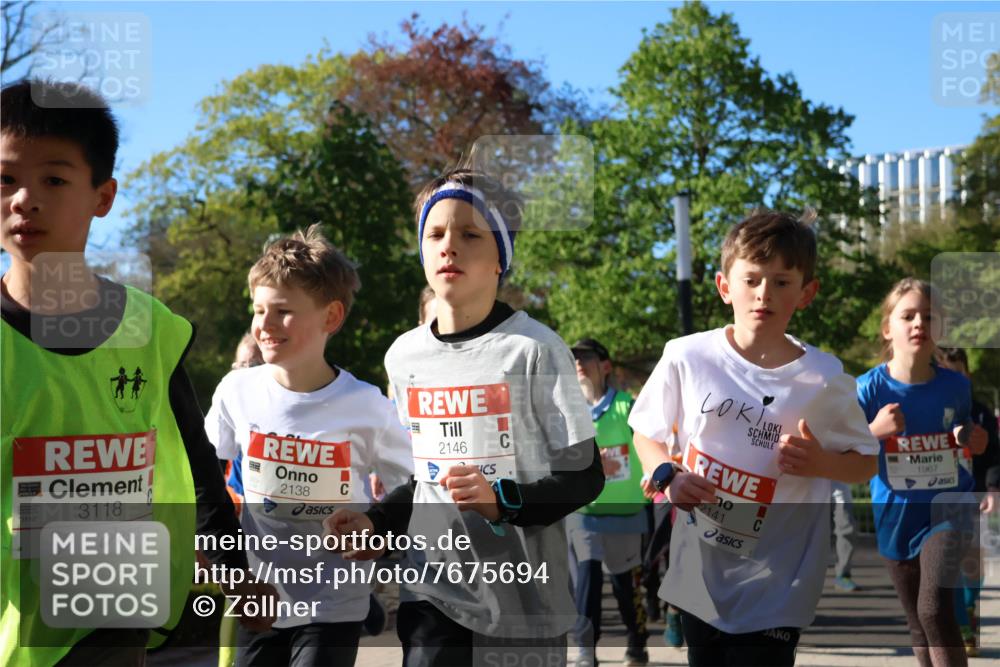 25.04.2025 - Das Zehntel Zöllner http://msf.ph/oto/7675694 26.04.2025 07:47:25 Laufen 3118, 2138, 3118, 2146, 1967, 2141 meine-sportfotos.de