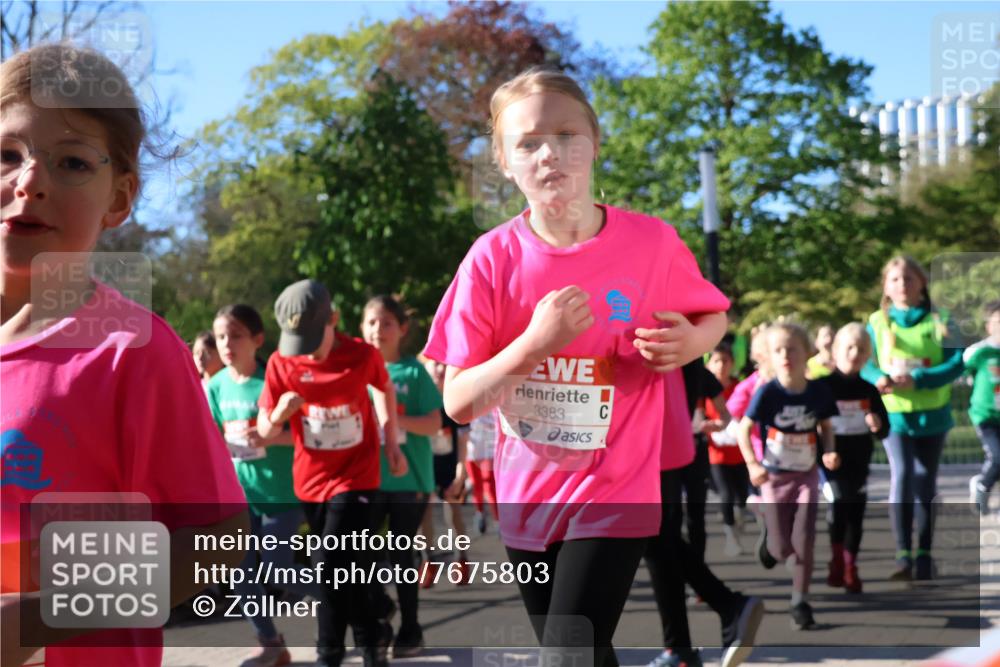 25.04.2025 - Das Zehntel Zöllner http://msf.ph/oto/7675803 26.04.2025 07:47:34 Laufen 3383 meine-sportfotos.de