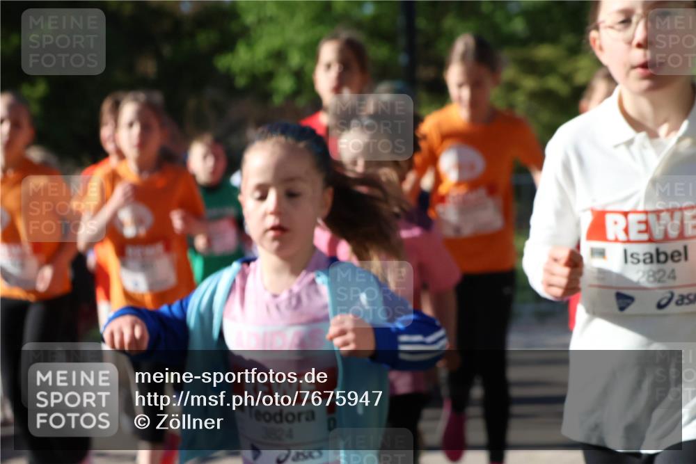 25.04.2025 - Das Zehntel Zöllner http://msf.ph/oto/7675947 26.04.2025 07:47:47 Laufen 3824, 2824 meine-sportfotos.de