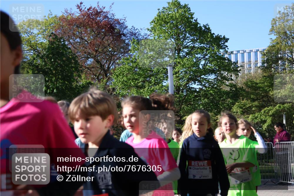25.04.2025 - Das Zehntel Zöllner http://msf.ph/oto/7676305 26.04.2025 07:48:12 Laufen 1078, 3007 meine-sportfotos.de