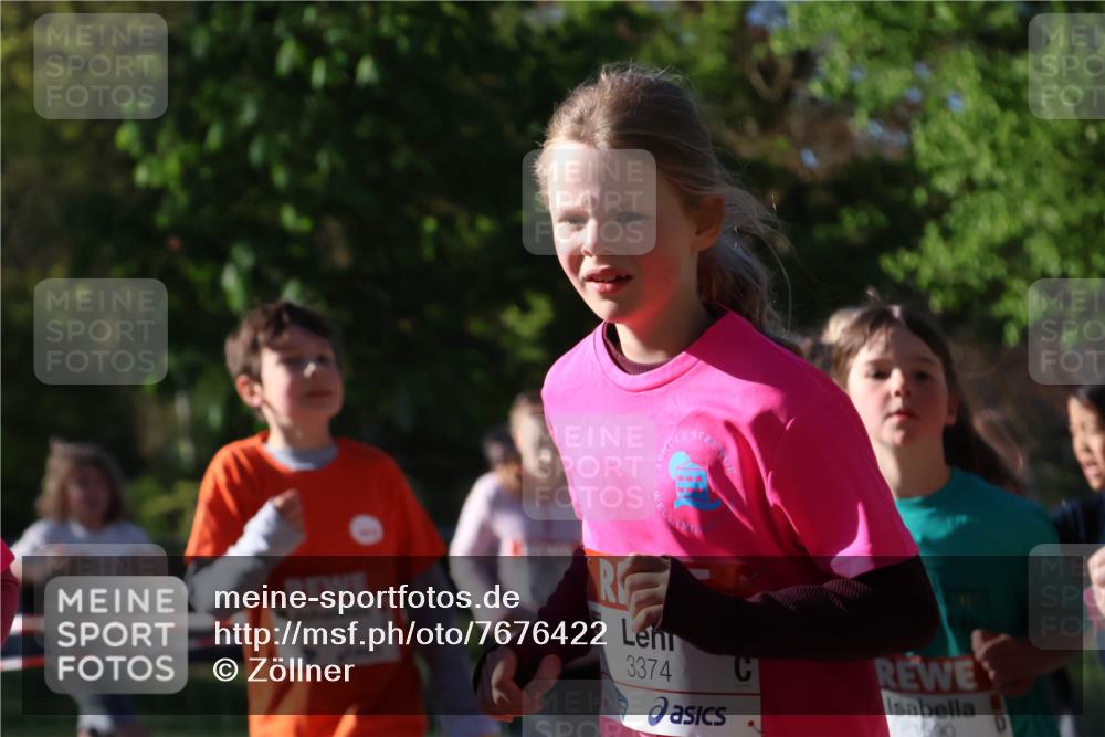 25.04.2025 - Das Zehntel Zöllner http://msf.ph/oto/7676422 26.04.2025 07:48:20 Laufen 3374 meine-sportfotos.de