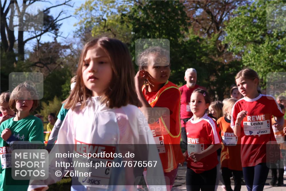 25.04.2025 - Das Zehntel Zöllner http://msf.ph/oto/7676567 26.04.2025 07:48:32 Laufen 1302, 2119, 906, 1914 meine-sportfotos.de
