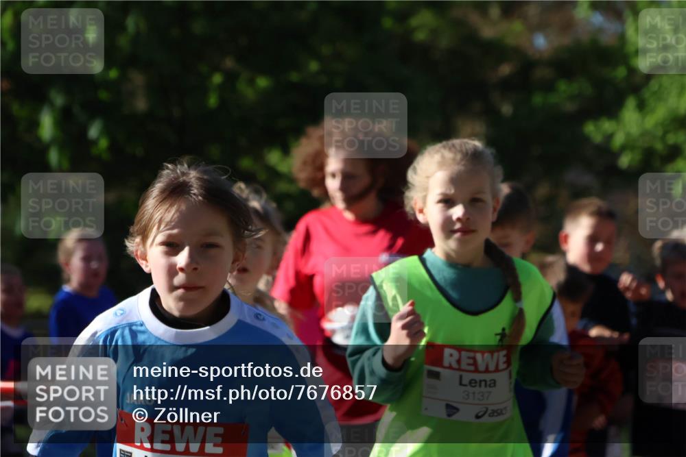 25.04.2025 - Das Zehntel Zöllner http://msf.ph/oto/7676857 26.04.2025 07:48:49 Laufen 3137 meine-sportfotos.de