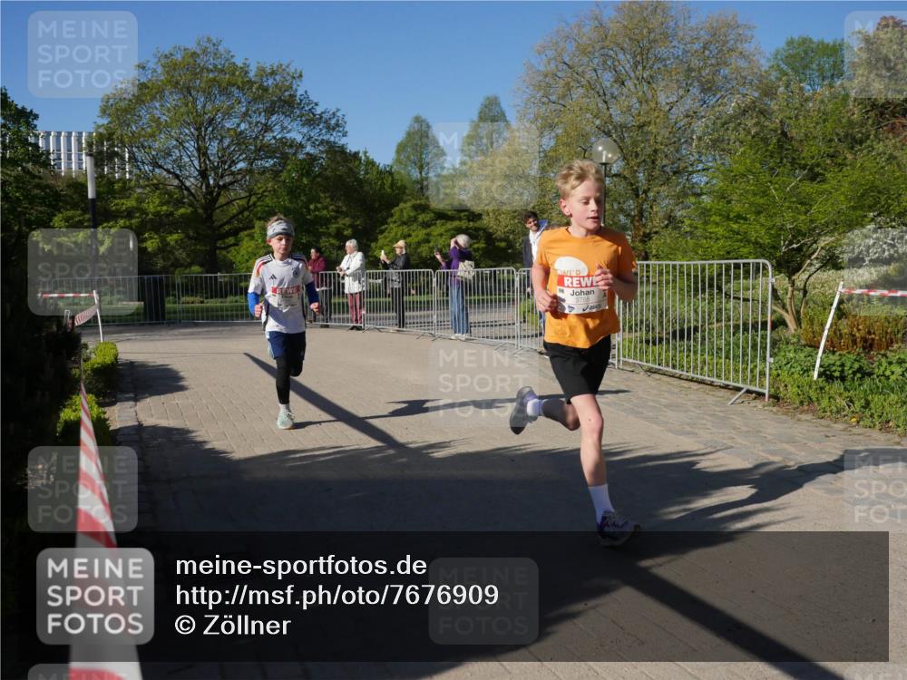 25.04.2025 - Das Zehntel Zöllner http://msf.ph/oto/7676909 26.04.2025 08:40:46 Laufen 3785 meine-sportfotos.de