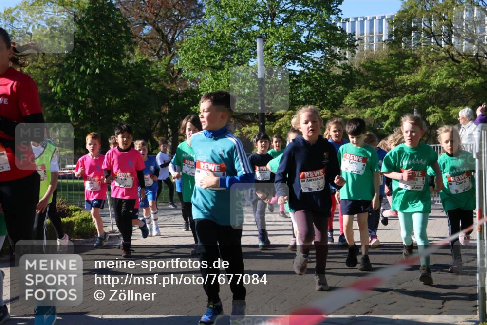 25.04.2025 - Das Zehntel Zöllner http://msf.ph/oto/7677084 26.04.2025 07:49:07 Laufen 2570, 1334, 4444444, 1342 meine-sportfotos.de