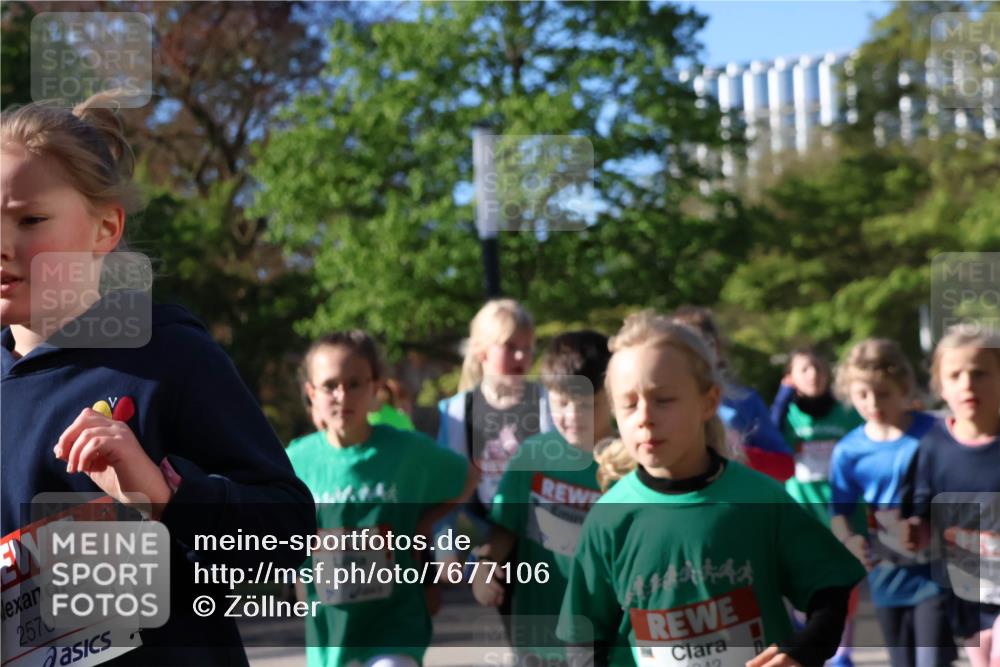 25.04.2025 - Das Zehntel Zöllner http://msf.ph/oto/7677106 26.04.2025 07:49:08 Laufen 2570 meine-sportfotos.de