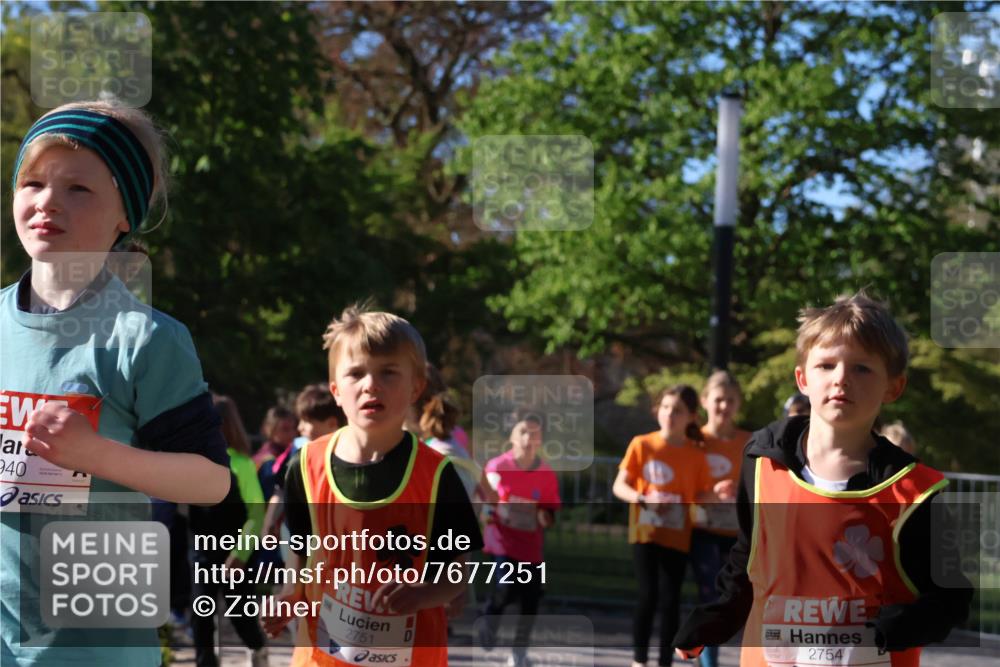 25.04.2025 - Das Zehntel Zöllner http://msf.ph/oto/7677251 26.04.2025 07:49:24 Laufen 940, 2751, 2754 meine-sportfotos.de