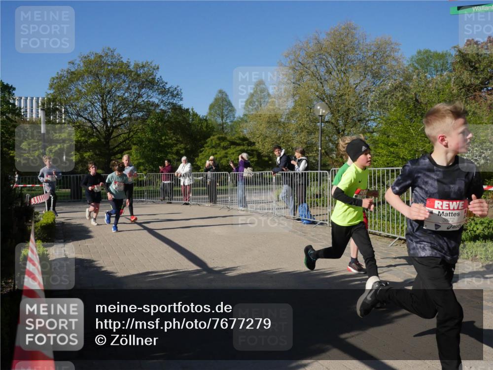 25.04.2025 - Das Zehntel Zöllner http://msf.ph/oto/7677279 26.04.2025 08:41:25 Laufen 3872 meine-sportfotos.de