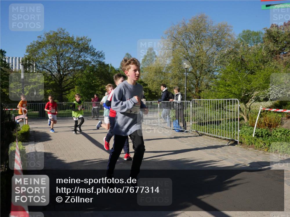 25.04.2025 - Das Zehntel Zöllner http://msf.ph/oto/7677314 26.04.2025 08:41:28 Laufen 2356 meine-sportfotos.de