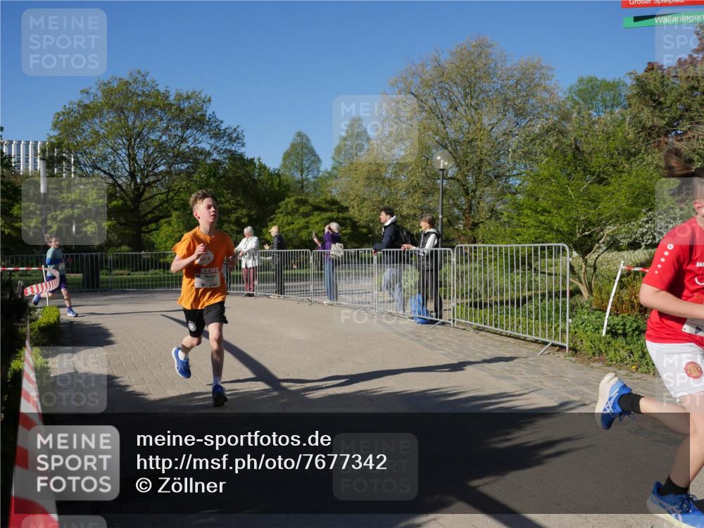 25.04.2025 - Das Zehntel Zöllner http://msf.ph/oto/7677342 26.04.2025 08:41:31 Laufen  meine-sportfotos.de