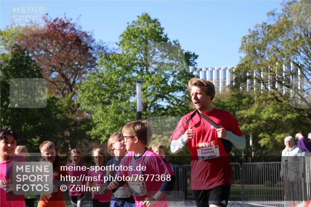 25.04.2025 - Das Zehntel Zöllner http://msf.ph/oto/7677368 26.04.2025 07:49:33 Laufen 1043 meine-sportfotos.de