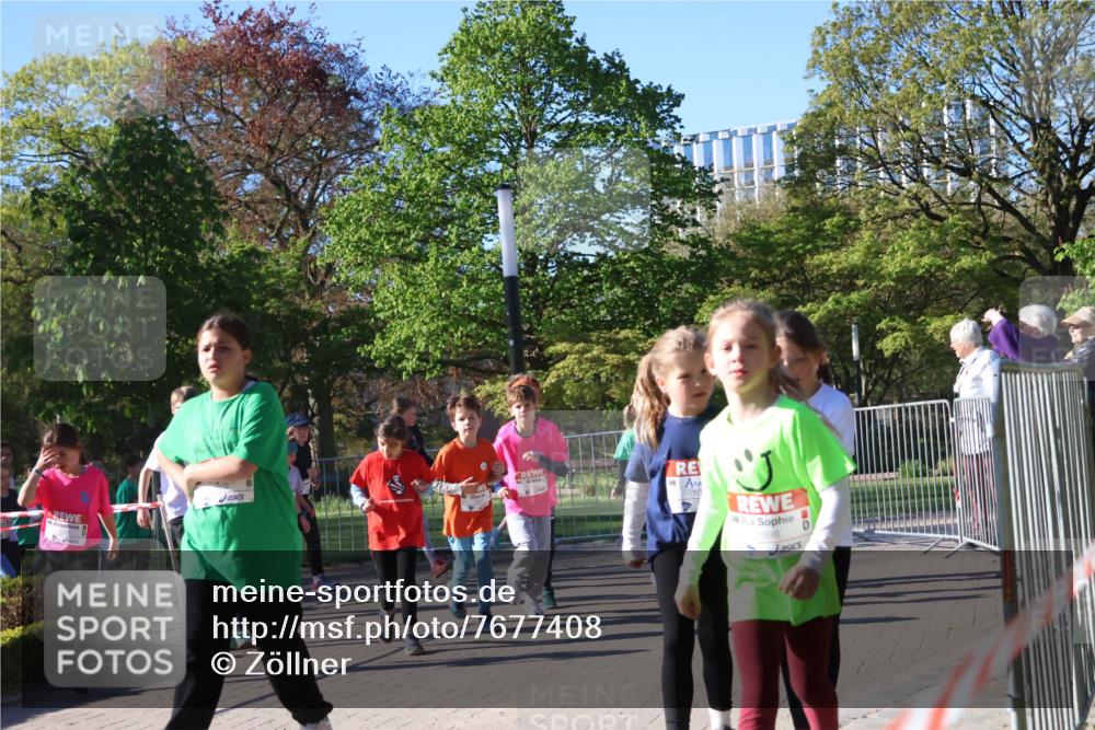 25.04.2025 - Das Zehntel Zöllner http://msf.ph/oto/7677408 26.04.2025 07:49:38 Laufen 10, 2998 meine-sportfotos.de