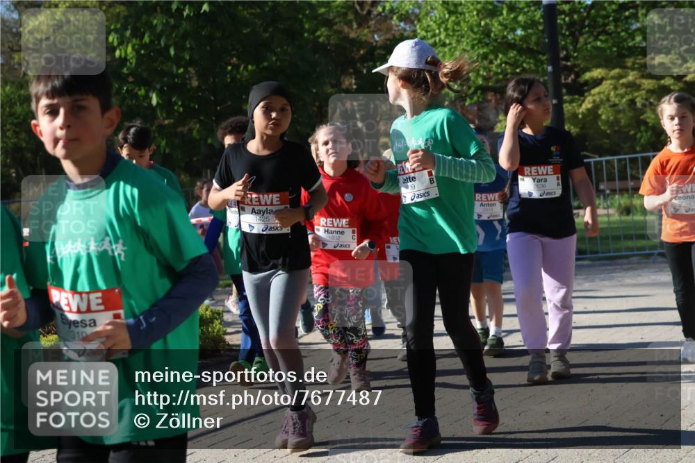 25.04.2025 - Das Zehntel Zöllner http://msf.ph/oto/7677487 26.04.2025 07:49:47 Laufen 1319, 1425, 1832, 09, 2636 meine-sportfotos.de