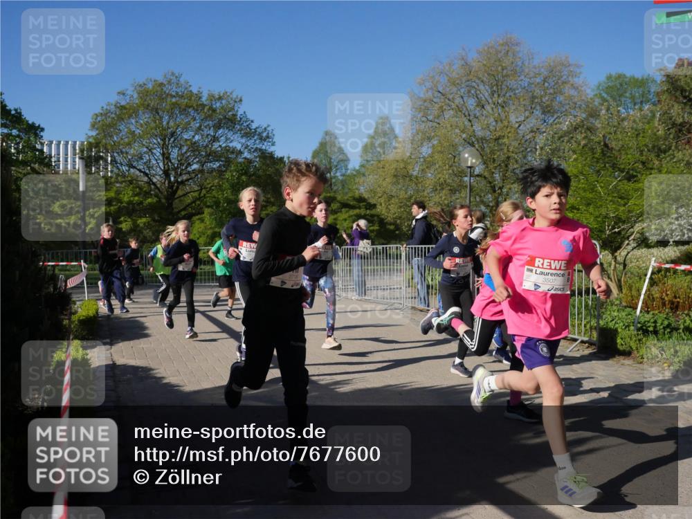 25.04.2025 - Das Zehntel Zöllner http://msf.ph/oto/7677600 26.04.2025 08:41:53 Laufen 3507 meine-sportfotos.de