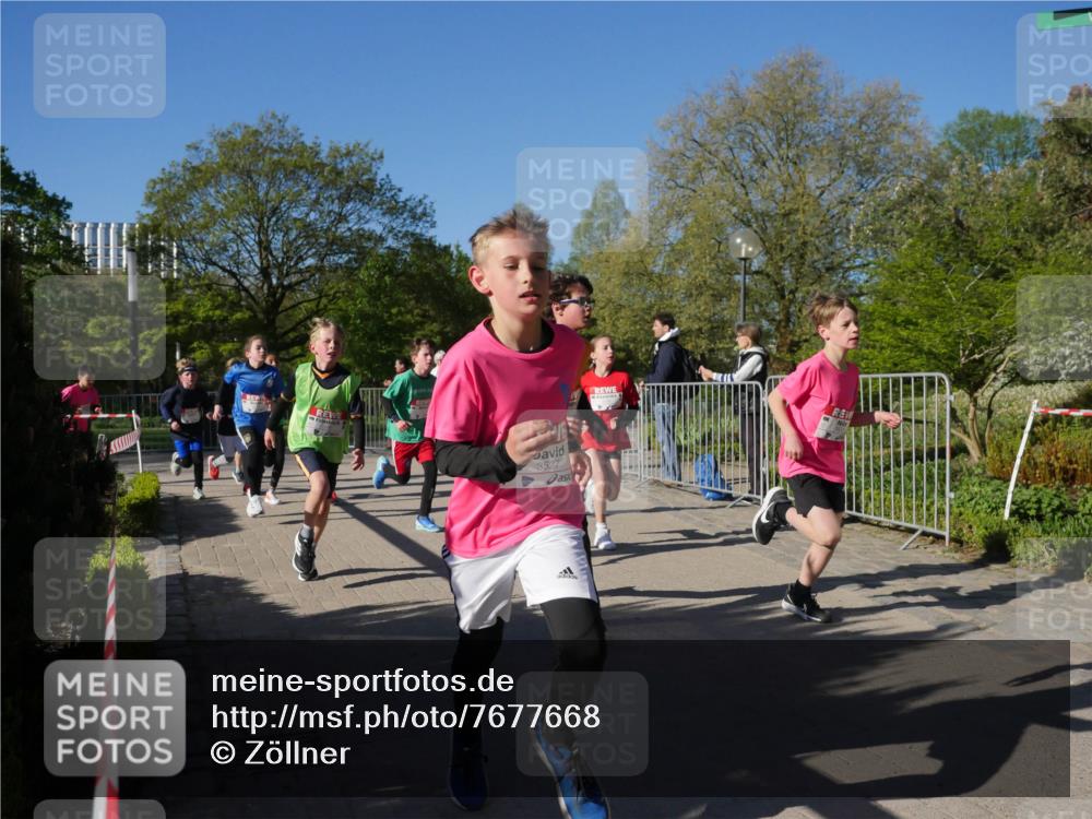 25.04.2025 - Das Zehntel Zöllner http://msf.ph/oto/7677668 26.04.2025 08:41:59 Laufen 3527 meine-sportfotos.de
