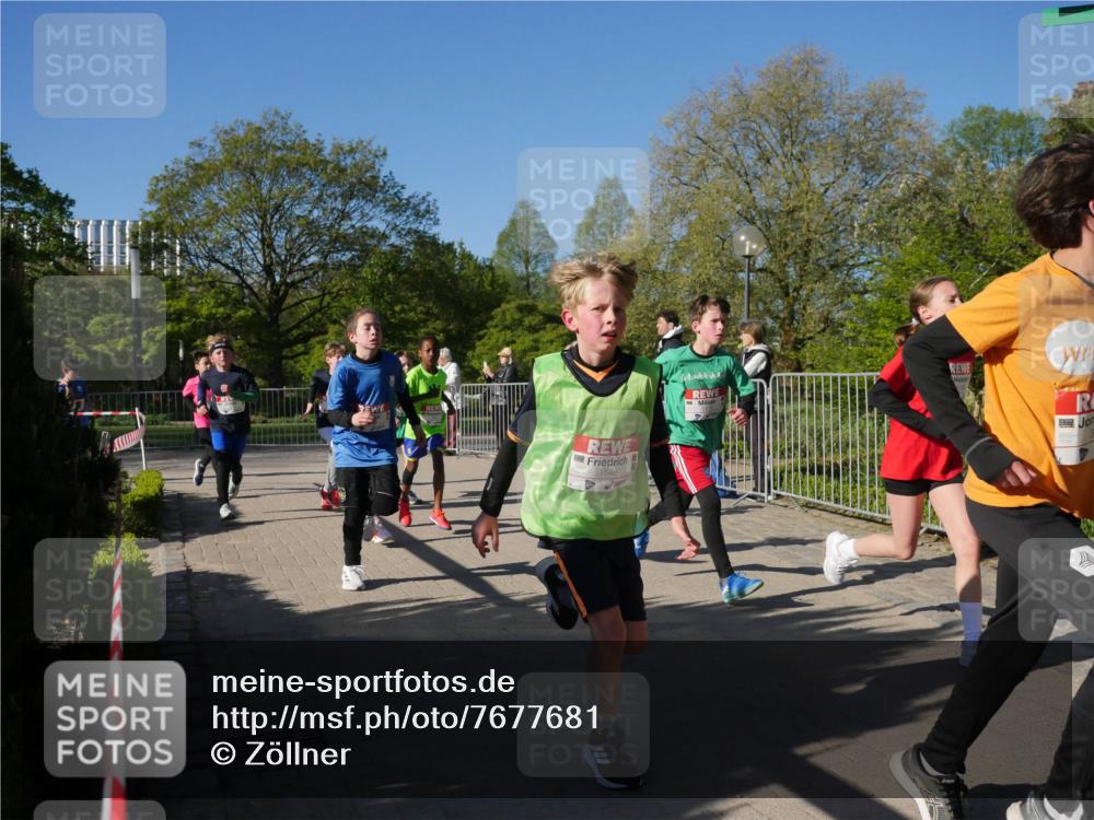 25.04.2025 - Das Zehntel Zöllner http://msf.ph/oto/7677681 26.04.2025 08:42:00 Laufen 1546 meine-sportfotos.de