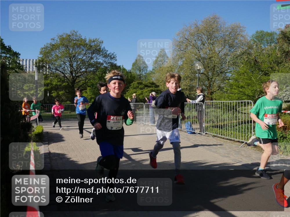 25.04.2025 - Das Zehntel Zöllner http://msf.ph/oto/7677711 26.04.2025 08:42:02 Laufen 1171, 10 meine-sportfotos.de