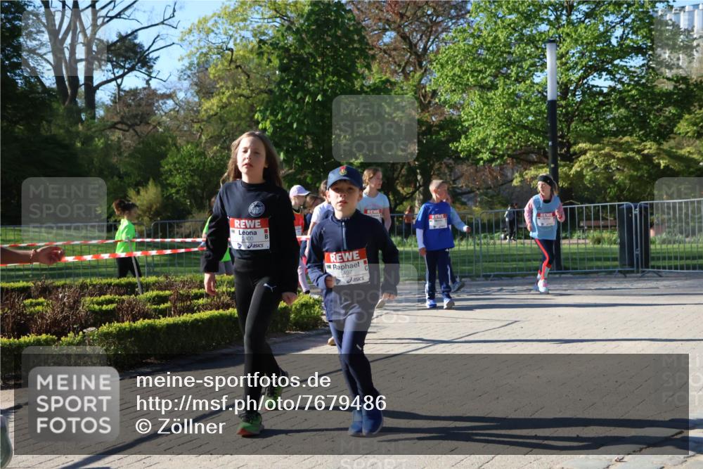 25.04.2025 - Das Zehntel Zöllner http://msf.ph/oto/7679486 26.04.2025 07:50:09 Laufen 2400, 1497 meine-sportfotos.de