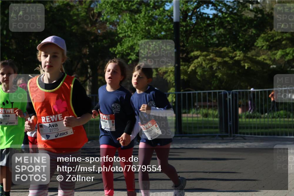 25.04.2025 - Das Zehntel Zöllner http://msf.ph/oto/7679554 26.04.2025 07:50:15 Laufen 3017, 2775, 1016, 1022 meine-sportfotos.de