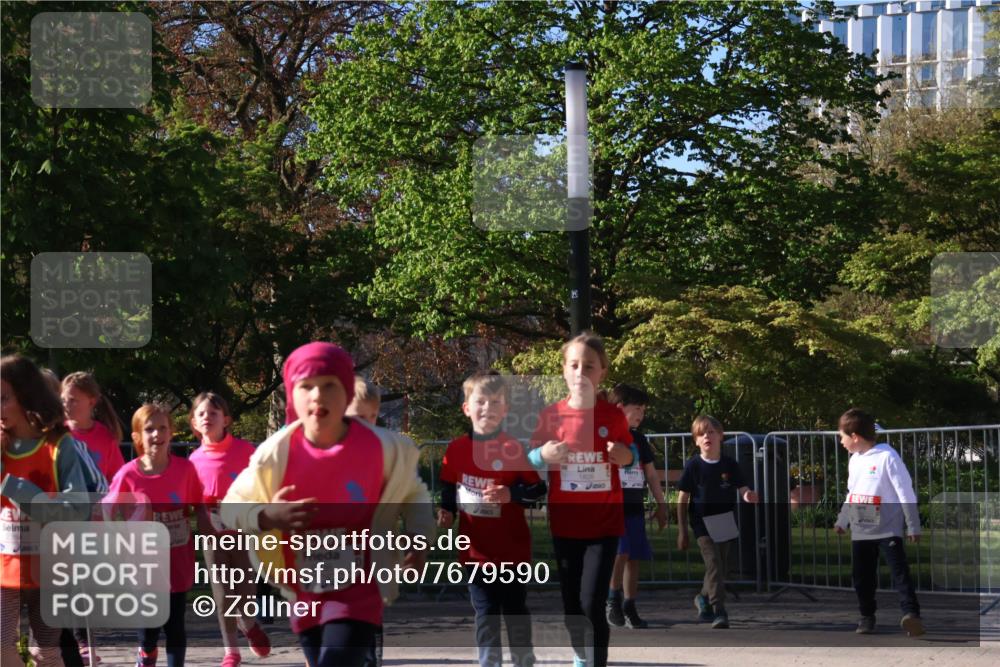 25.04.2025 - Das Zehntel Zöllner http://msf.ph/oto/7679590 26.04.2025 07:50:18 Laufen 64, 3308 meine-sportfotos.de