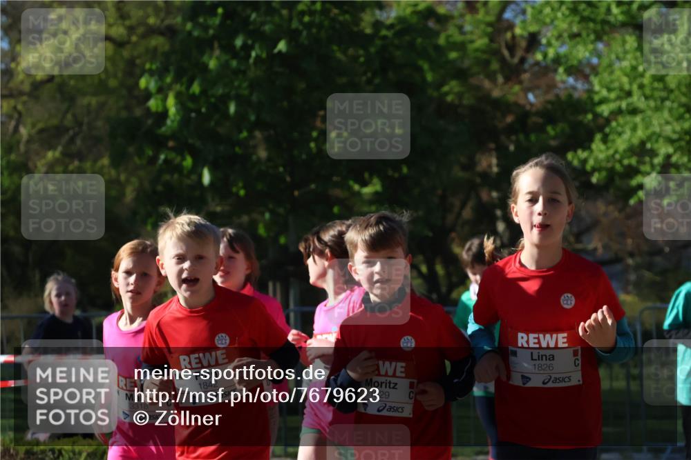 25.04.2025 - Das Zehntel Zöllner http://msf.ph/oto/7679623 26.04.2025 07:50:20 Laufen 1842, 3318, 1829, 1826 meine-sportfotos.de