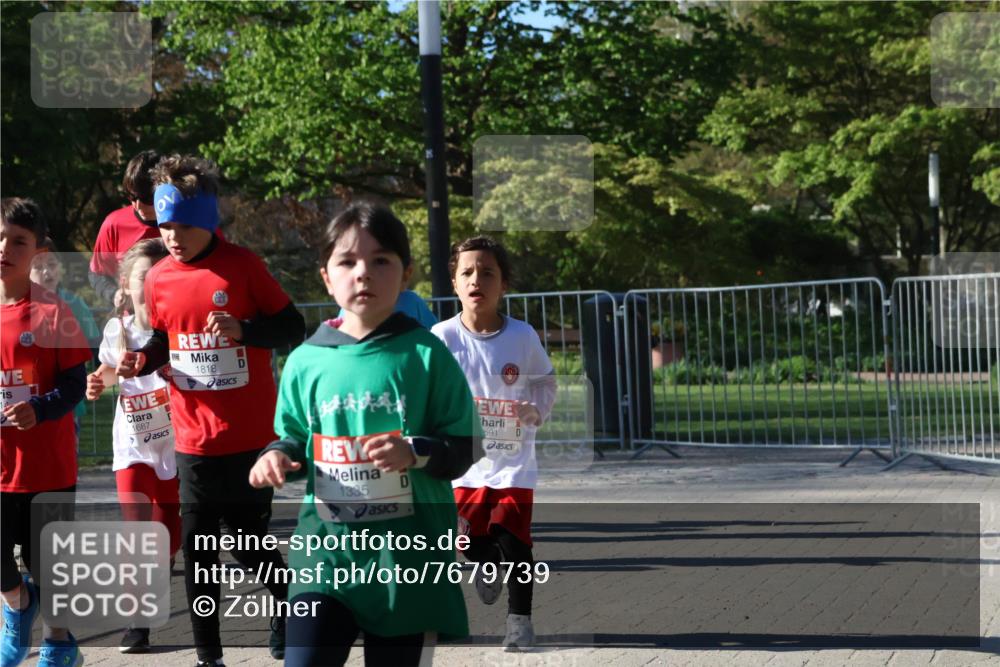 25.04.2025 - Das Zehntel Zöllner http://msf.ph/oto/7679739 26.04.2025 07:50:28 Laufen 1687, 1818, 1385, 691 meine-sportfotos.de