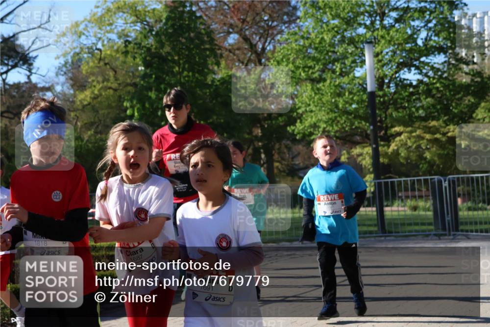 25.04.2025 - Das Zehntel Zöllner http://msf.ph/oto/7679779 26.04.2025 07:50:30 Laufen 1818, 1687, 1691 meine-sportfotos.de
