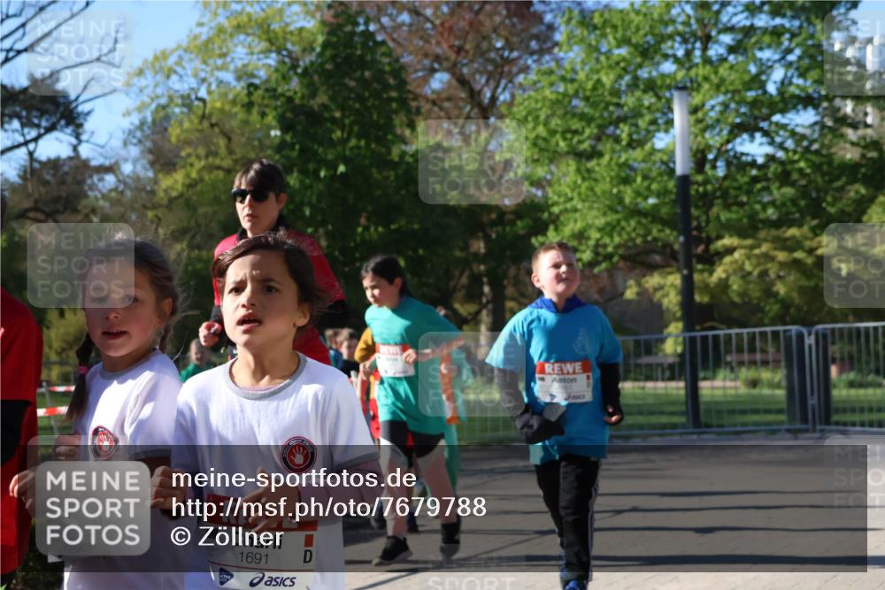 25.04.2025 - Das Zehntel Zöllner http://msf.ph/oto/7679788 26.04.2025 07:50:31 Laufen 1687, 1691 meine-sportfotos.de