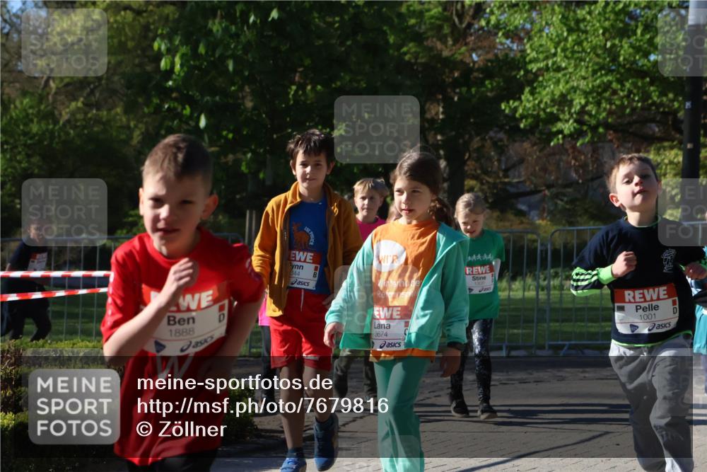 25.04.2025 - Das Zehntel Zöllner http://msf.ph/oto/7679816 26.04.2025 07:50:33 Laufen 1888, 344, 3674, 4444, 1300, 1001 meine-sportfotos.de
