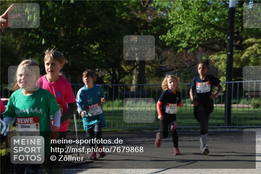 25.04.2025 - Das Zehntel Zöllner http://msf.ph/oto/7679868 26.04.2025 07:50:36 Laufen 444444, 1300, 100 meine-sportfotos.de