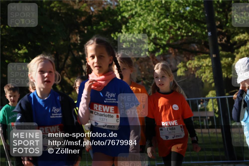 25.04.2025 - Das Zehntel Zöllner http://msf.ph/oto/7679984 26.04.2025 07:50:43 Laufen 1371, 3679, 1364 meine-sportfotos.de