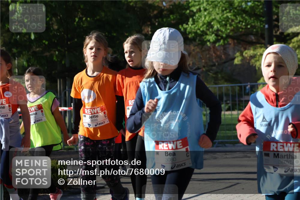 25.04.2025 - Das Zehntel Zöllner http://msf.ph/oto/7680009 26.04.2025 07:50:45 Laufen 3120, 3686, 3080, 3076 meine-sportfotos.de