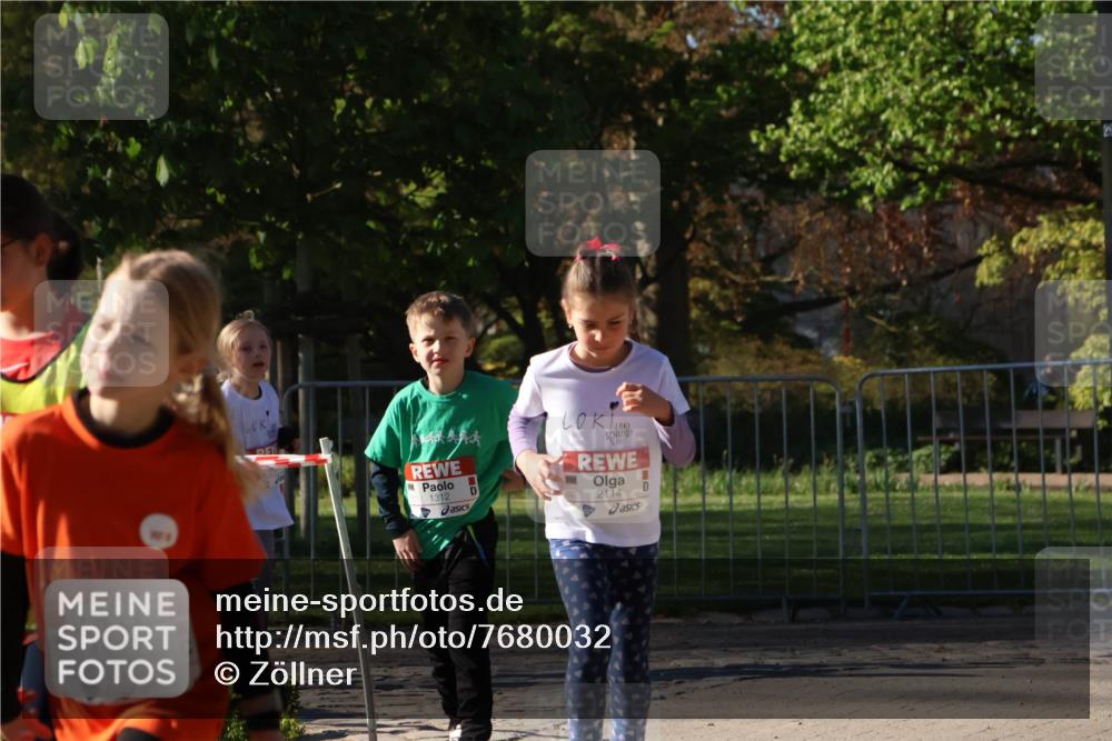 25.04.2025 - Das Zehntel Zöllner http://msf.ph/oto/7680032 26.04.2025 07:50:46 Laufen 679, 1312, 2114 meine-sportfotos.de