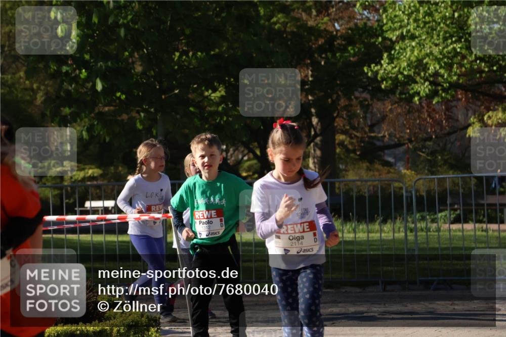 25.04.2025 - Das Zehntel Zöllner http://msf.ph/oto/7680040 26.04.2025 07:50:47 Laufen 1312, 2114 meine-sportfotos.de