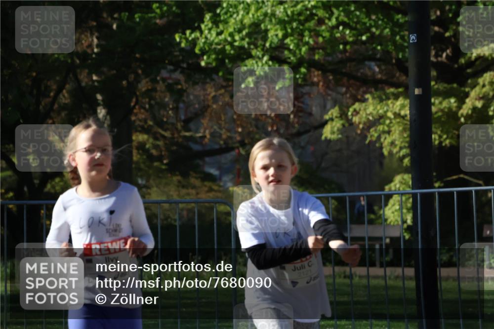 25.04.2025 - Das Zehntel Zöllner http://msf.ph/oto/7680090 26.04.2025 07:50:49 Laufen 2117, 2121 meine-sportfotos.de