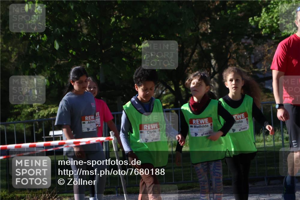 25.04.2025 - Das Zehntel Zöllner http://msf.ph/oto/7680188 26.04.2025 07:50:54 Laufen 3473, 1505, 1507, 1504 meine-sportfotos.de