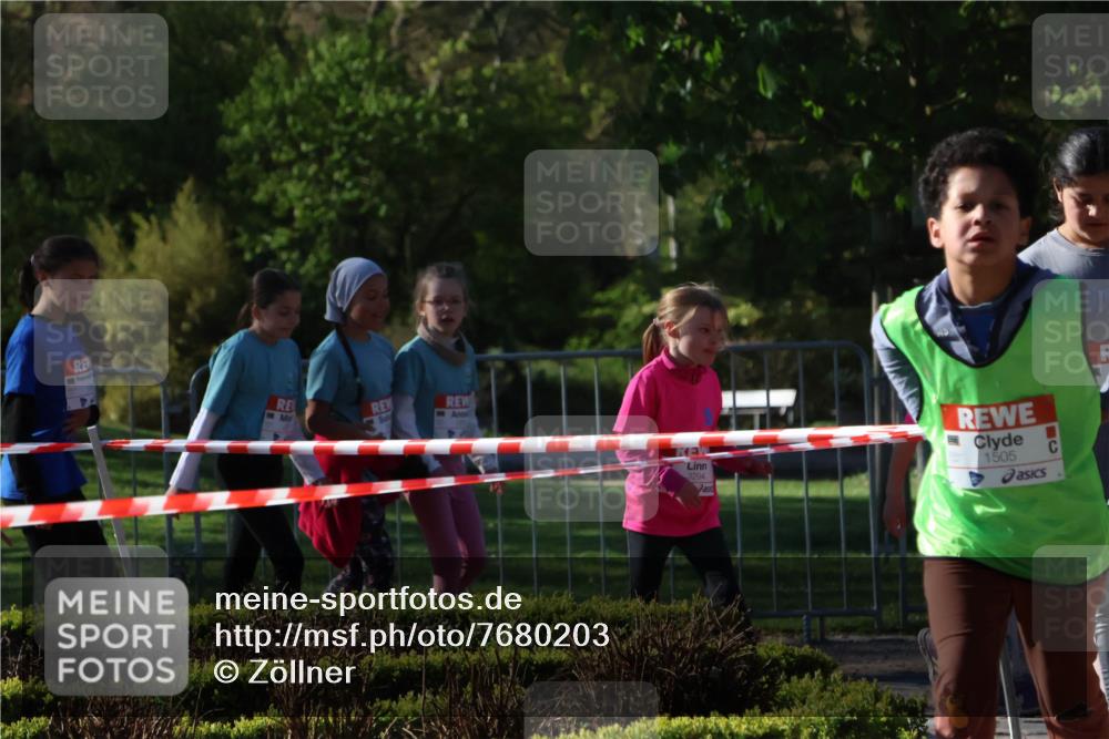 25.04.2025 - Das Zehntel Zöllner http://msf.ph/oto/7680203 26.04.2025 07:50:56 Laufen 3294, 1505 meine-sportfotos.de