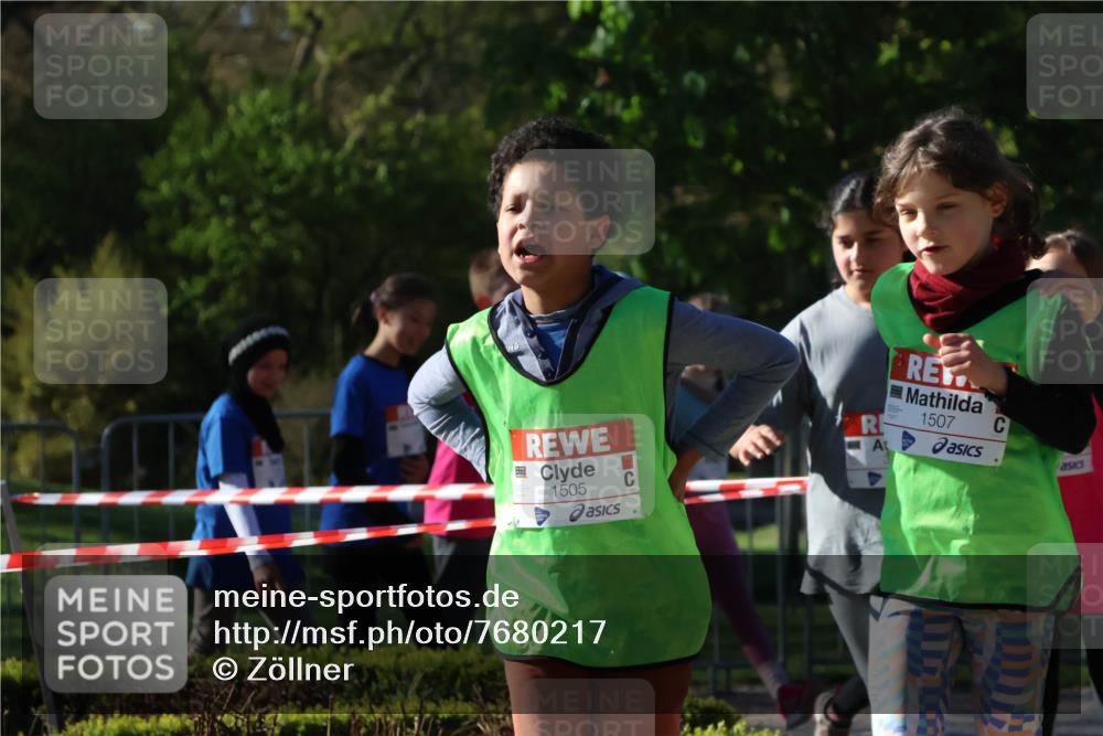 25.04.2025 - Das Zehntel Zöllner http://msf.ph/oto/7680217 26.04.2025 07:50:57 Laufen 1505, 1507 meine-sportfotos.de