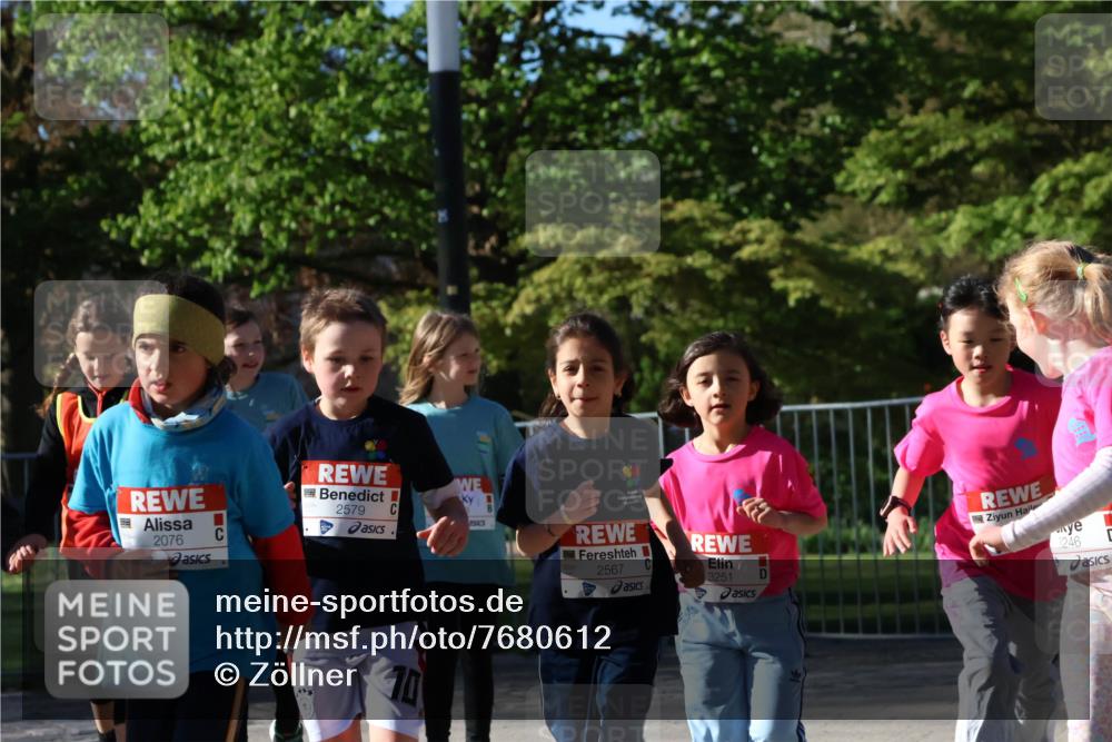 25.04.2025 - Das Zehntel Zöllner http://msf.ph/oto/7680612 26.04.2025 07:51:28 Laufen 2076, 2579, 10, 2567, 3251, 246 meine-sportfotos.de
