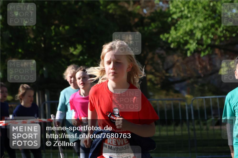 25.04.2025 - Das Zehntel Zöllner http://msf.ph/oto/7680763 26.04.2025 07:51:37 Laufen 1666 meine-sportfotos.de