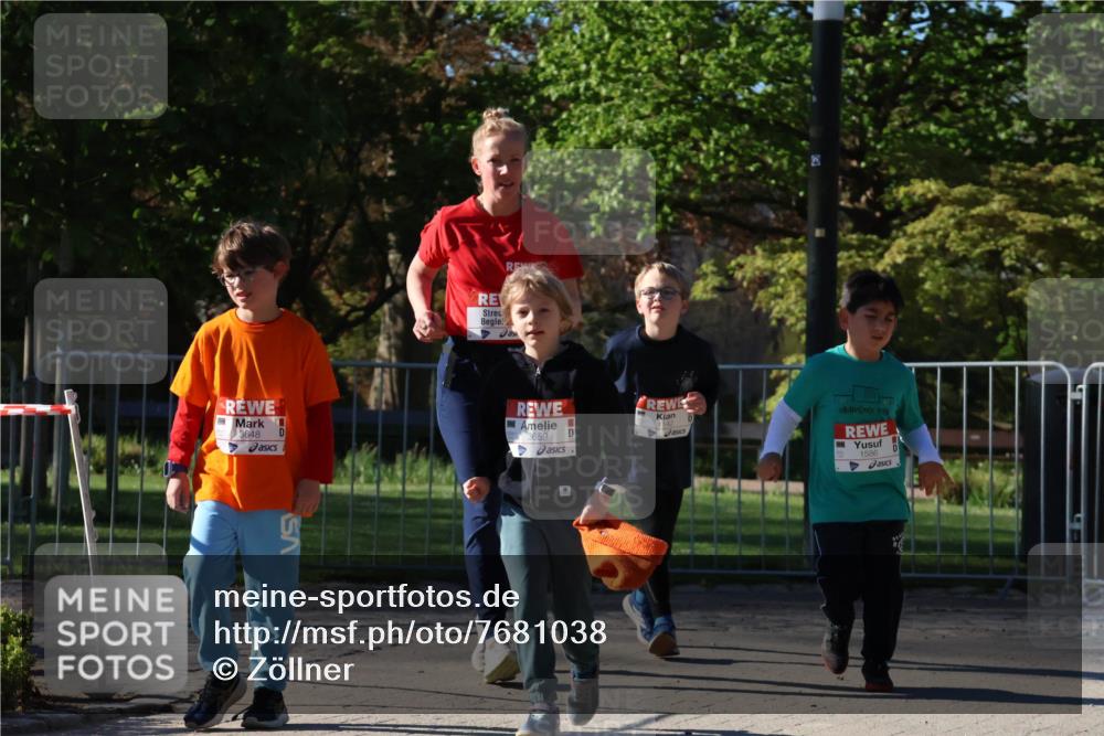 25.04.2025 - Das Zehntel Zöllner http://msf.ph/oto/7681038 26.04.2025 07:52:11 Laufen 3648, 3659, 1586 meine-sportfotos.de