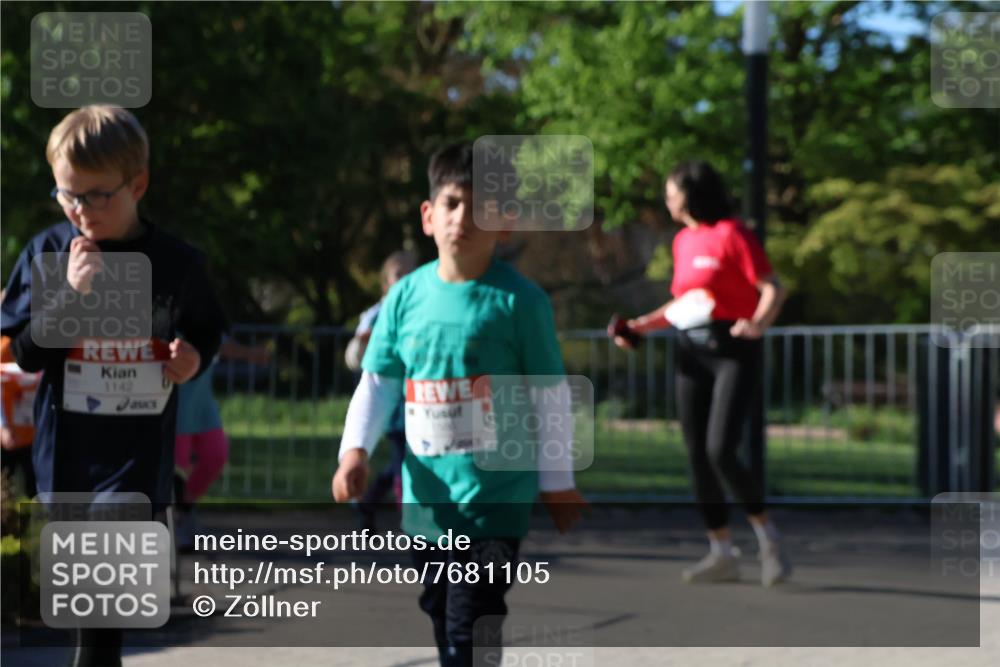 25.04.2025 - Das Zehntel Zöllner http://msf.ph/oto/7681105 26.04.2025 07:52:15 Laufen 1142 meine-sportfotos.de