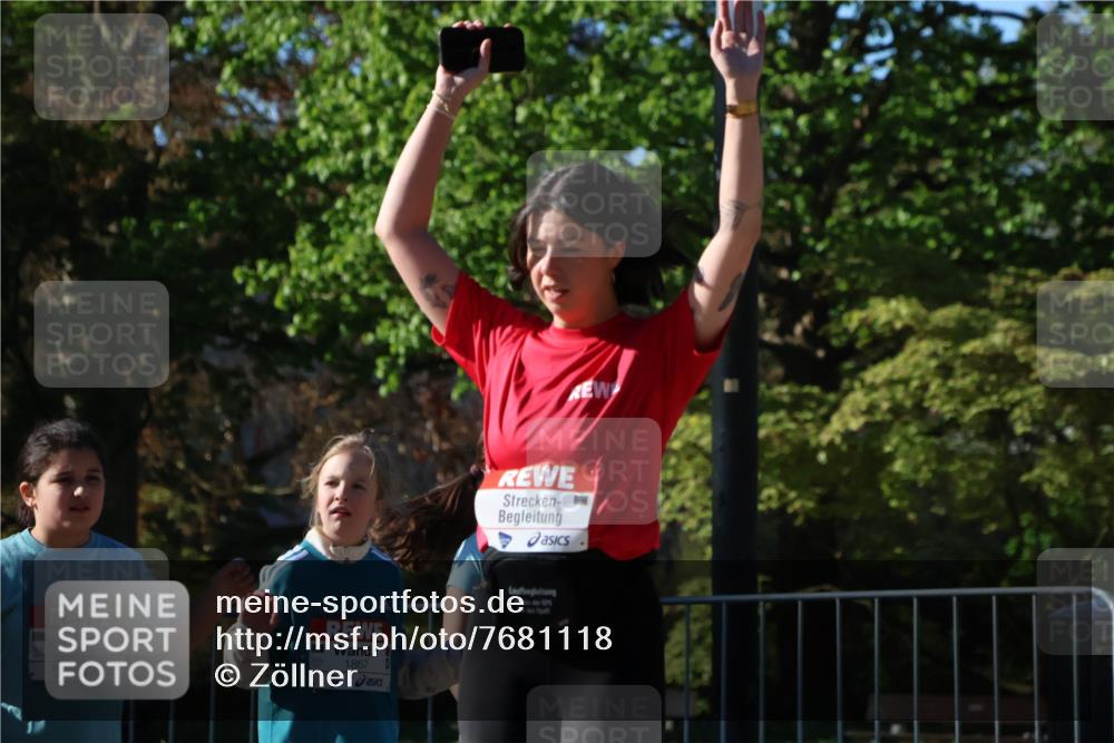 25.04.2025 - Das Zehntel Zöllner http://msf.ph/oto/7681118 26.04.2025 07:52:17 Laufen 2977, 1867 meine-sportfotos.de