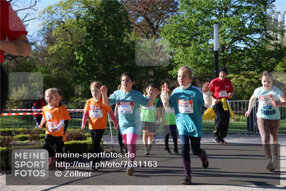 25.04.2025 - Das Zehntel Zöllner http://msf.ph/oto/7681163 26.04.2025 07:52:21 Laufen 3665, 2977, 1867, 2354 meine-sportfotos.de