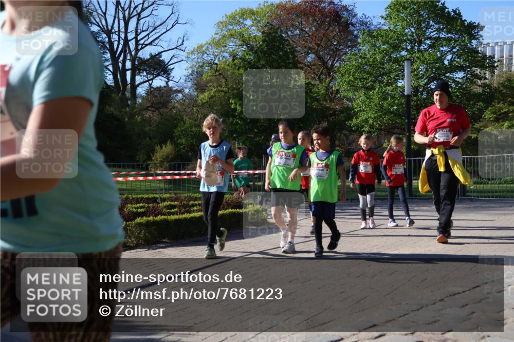 25.04.2025 - Das Zehntel Zöllner http://msf.ph/oto/7681223 26.04.2025 07:52:24 Laufen  meine-sportfotos.de