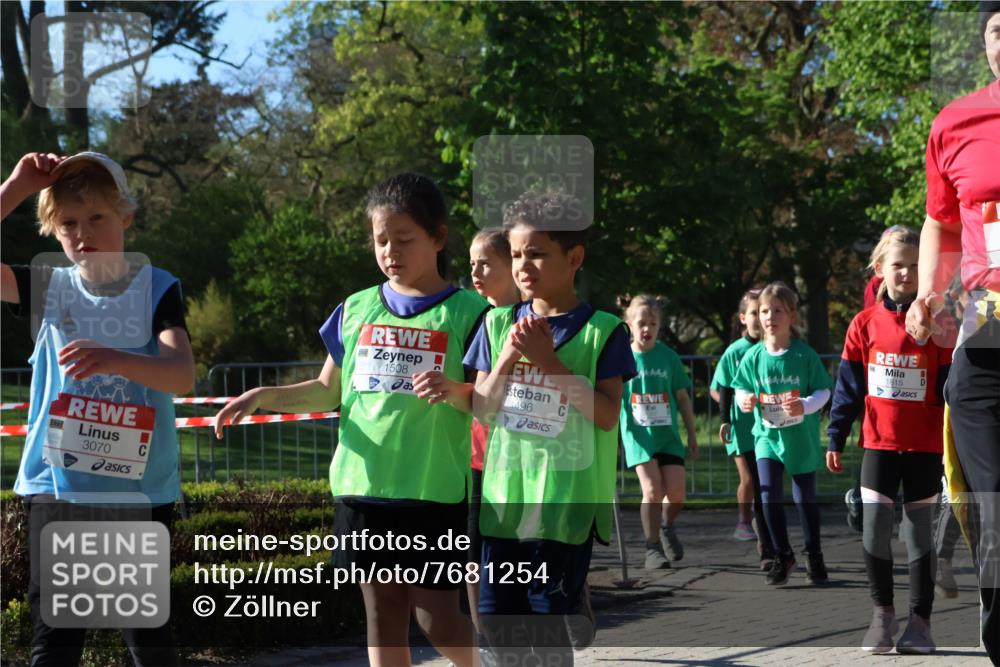 25.04.2025 - Das Zehntel Zöllner http://msf.ph/oto/7681254 26.04.2025 07:52:25 Laufen 3070, 1508, 1496, 1815 meine-sportfotos.de