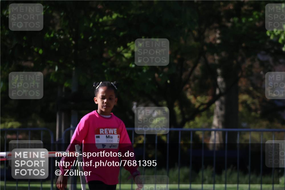 25.04.2025 - Das Zehntel Zöllner http://msf.ph/oto/7681395 26.04.2025 07:52:34 Laufen 3356 meine-sportfotos.de